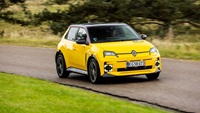 Renault 5 kåret til Årets Bil 2026